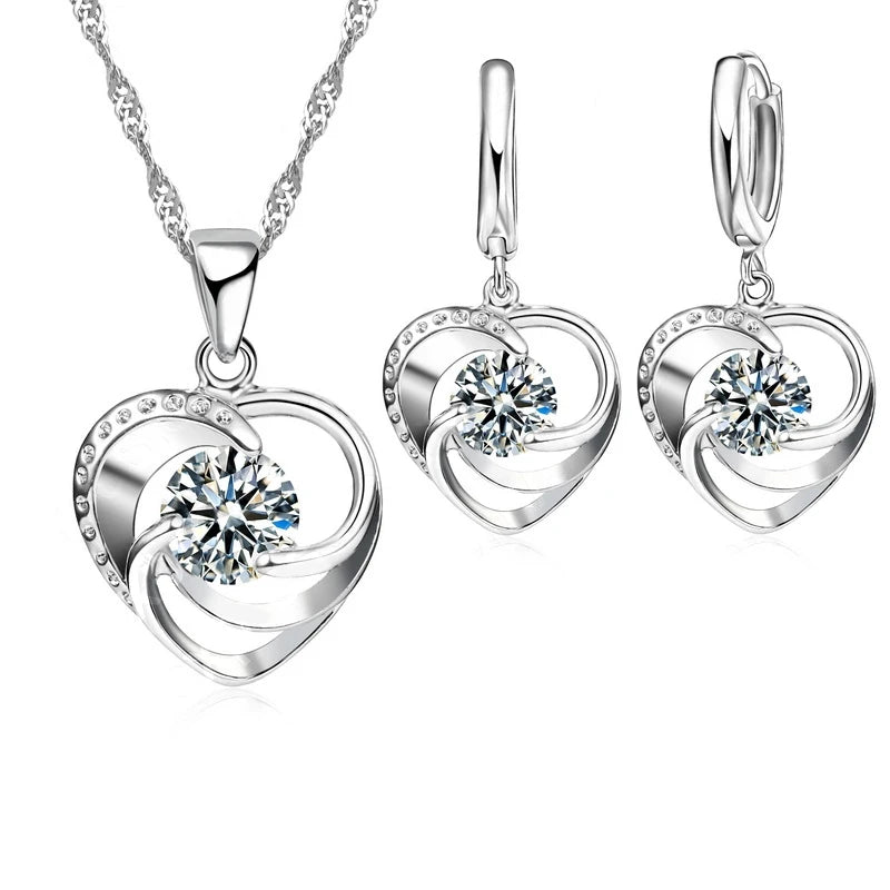 Schmuckset mit Herz-Anhänger und Ohrsteckern