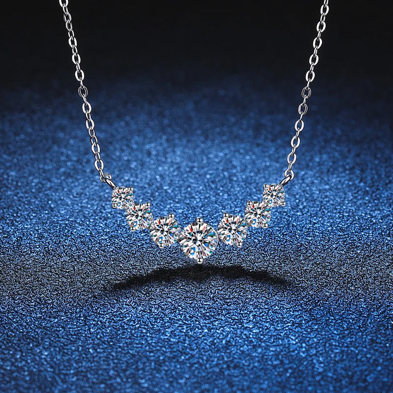 925 Sterling Silber Halskette mit 1,7 ct Ovalem Moissanit