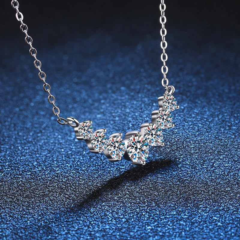 925 Sterling Silber Halskette mit 1,7 ct Ovalem Moissanit