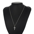 Kreuz-Halskette in Silberoptik